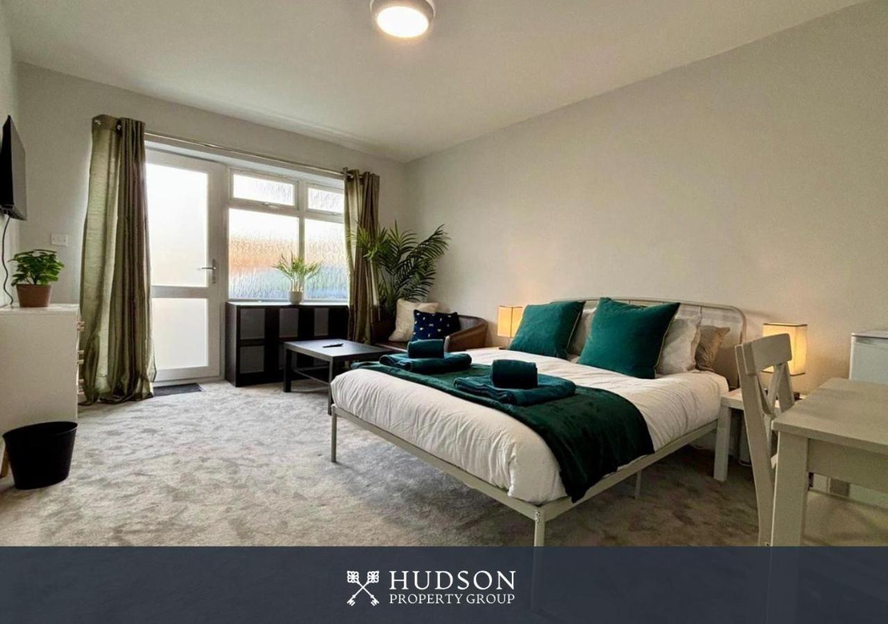 Donnington Apartments - Studio 1 텔퍼드 외부 사진