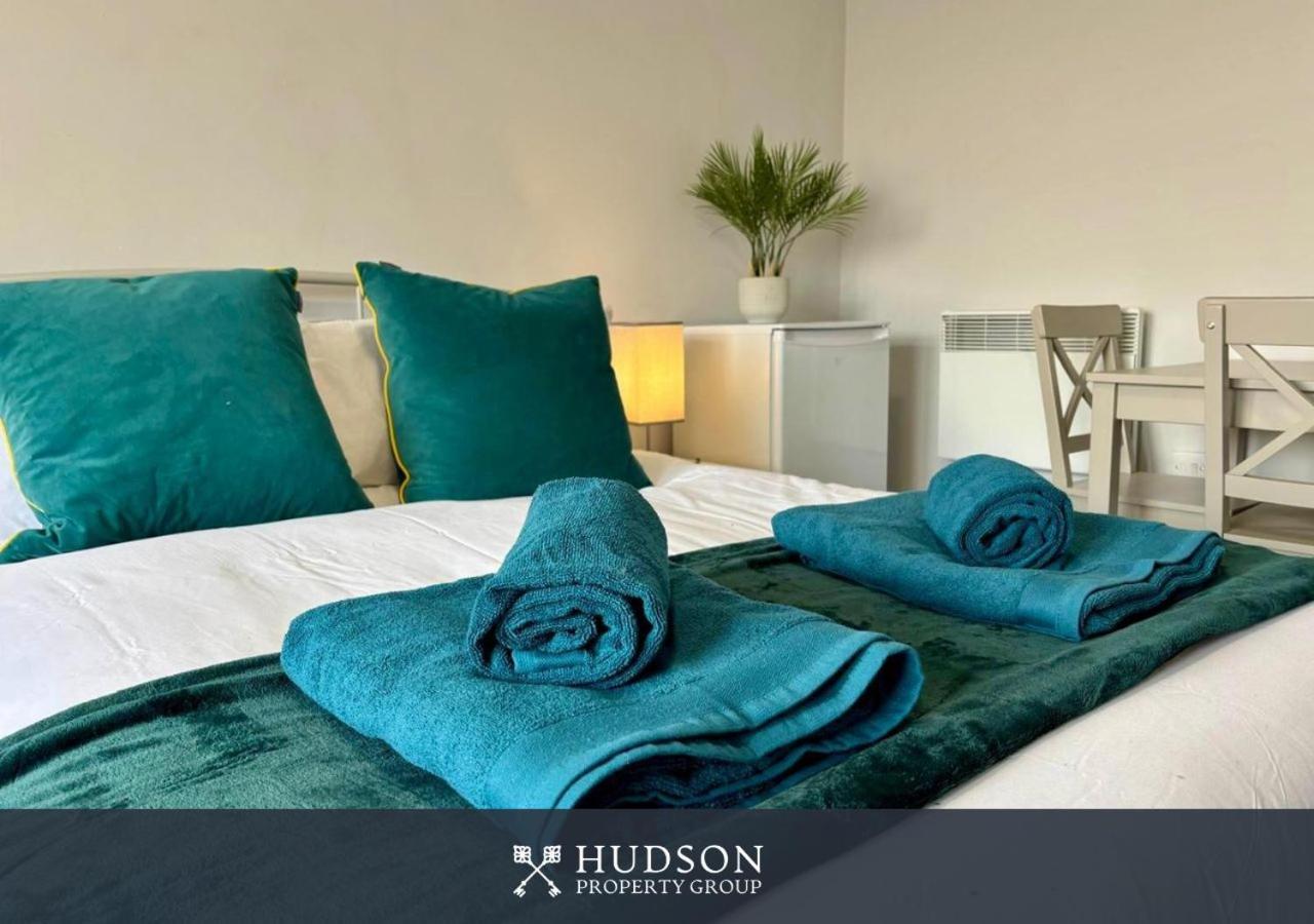 Donnington Apartments - Studio 1 텔퍼드 외부 사진